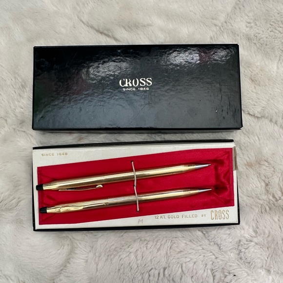 Vtg cross 12 kt . Gold filled pen and pencil set -